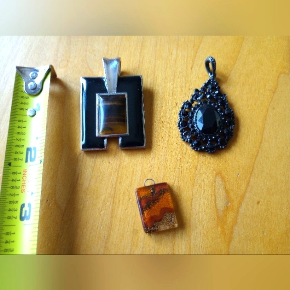 Necklace pendants